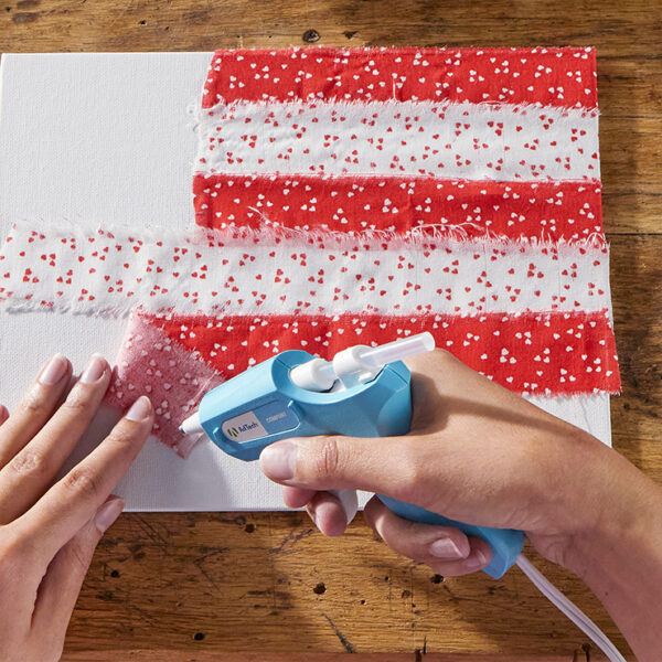 Comfort™ Mini Size Glue Gun