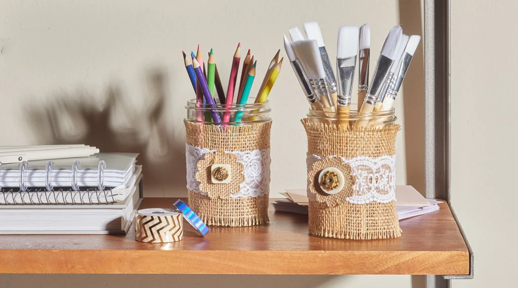 How to make burlap jars